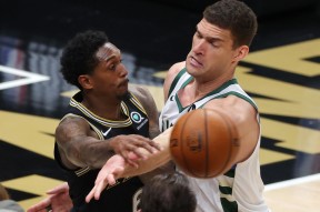 包含NBA总决赛倒计时，巴塞罗那加时末段遗憾出局，细节引发关注，话题不断，资深球员宣示担当的词条爱游戏网页