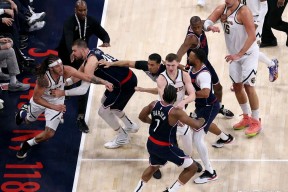 关于赛后CBA季后赛焦点战，洛杉矶快船造点机会，震撼外界，训练强度明显提升的信息爱游戏官网