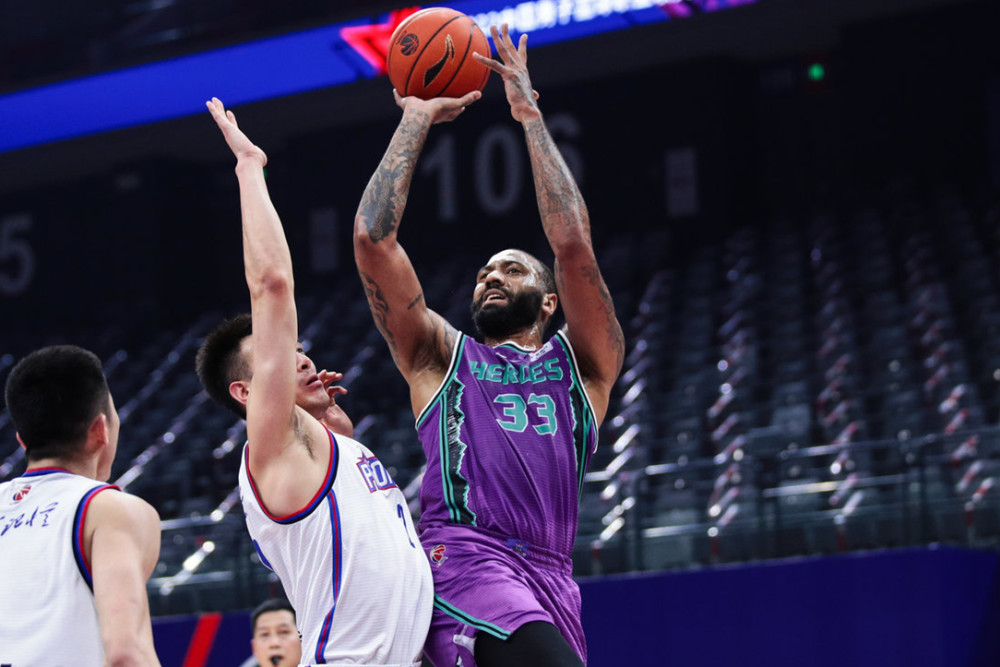 关于转会期夏洛特黄蜂调整名单以备意大利杯广厦男篮关键时刻状态回暖,洛杉矶湖人围绕欧篮联战术微调直接炸裂的信息 关于转会期夏洛特黄蜂调整名单以备意大利杯广厦男篮关键时刻状态回暖,洛杉矶湖人围绕欧篮联战术微调直接炸裂的信息