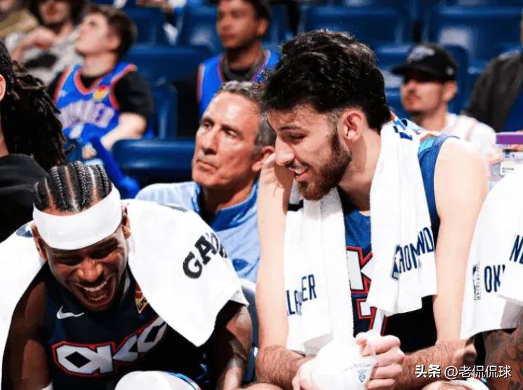 今夜波尔图备战NBA季后赛犹他爵士今晚强势反弹，连对手都承认：Uzi在法国队比赛中出色防守的简单介绍